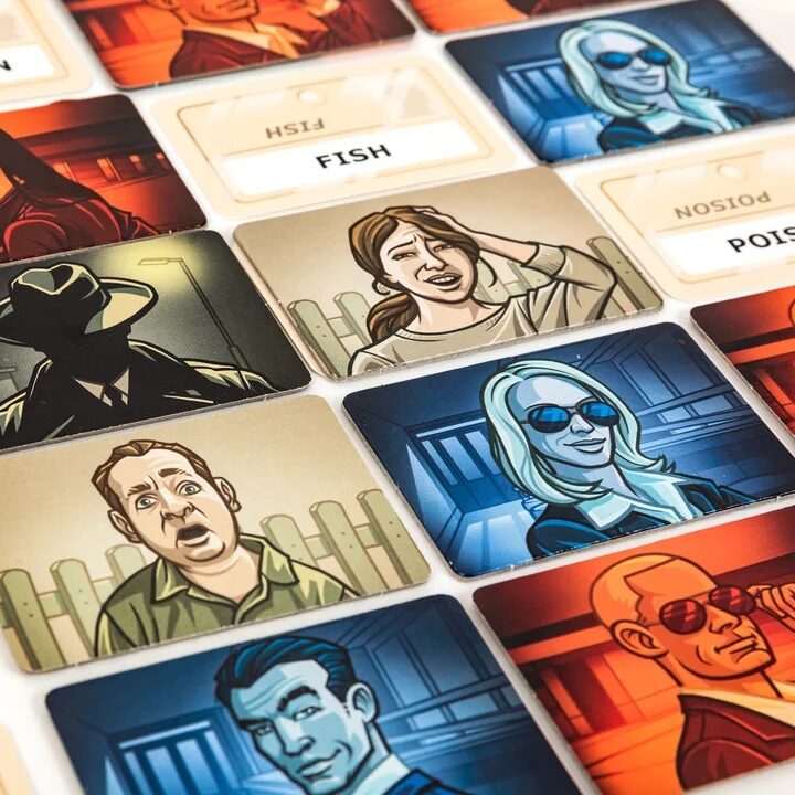 codenames white goblin games spellen partyspellen spelletjes gezelschapsspelletjes cooperatief denkspellen denkspel